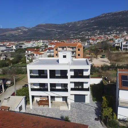 Sara Апартаменты *