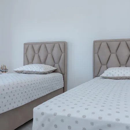 Sara Lägenhet Kaštela